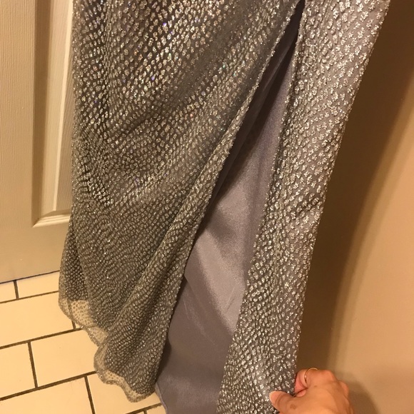 Cowl neck maxi dress - Picture 3 of 4